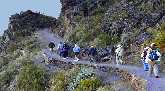 Inca Trail Trek To Machu Picchu - Hiking Tour To Machu Picchu